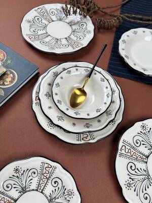 Helen Fulya Yemek Seti 24 Parça